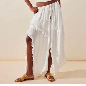 NEW WITH TAGS- White free people skirt
